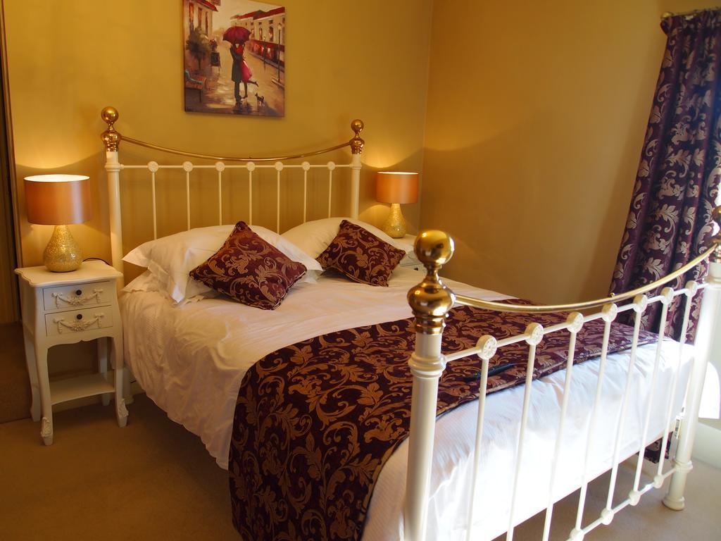 Stanhope Old Hall Bed And Breakfast Oda fotoğraf